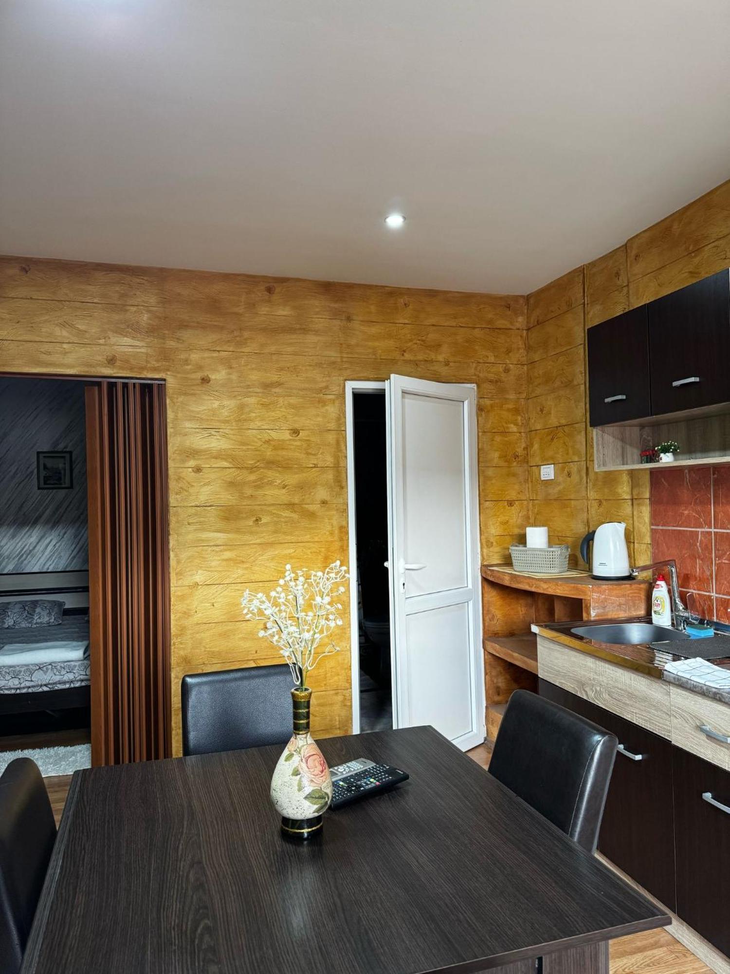 Apartments Vila Brzi & Beka ชาบาซ ภายนอก รูปภาพ